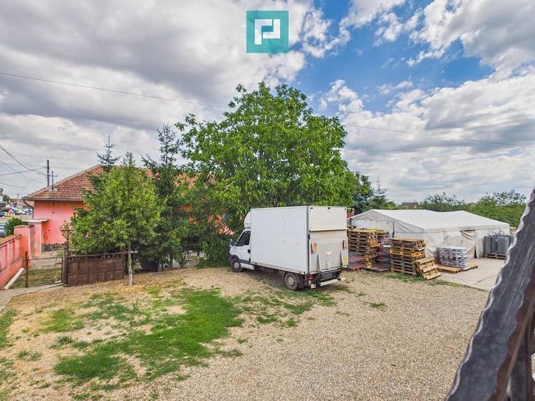 Casă cu 9 camere cu Teren 1579 Mp în Nojorid