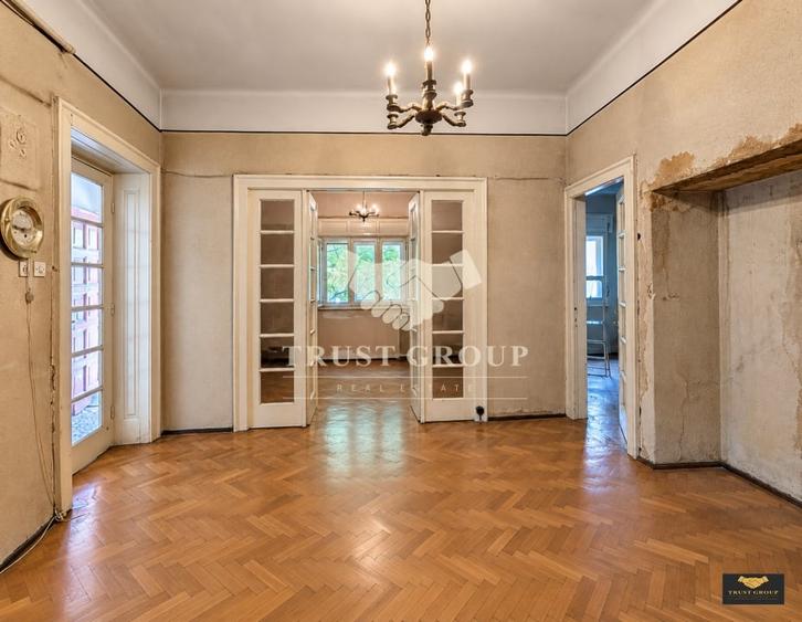 Apartament cu 3 camere semidecomandat în Dorobanți