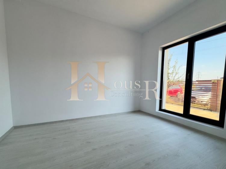 Duplex cu 5 camere cu Canalizare în Chișoda