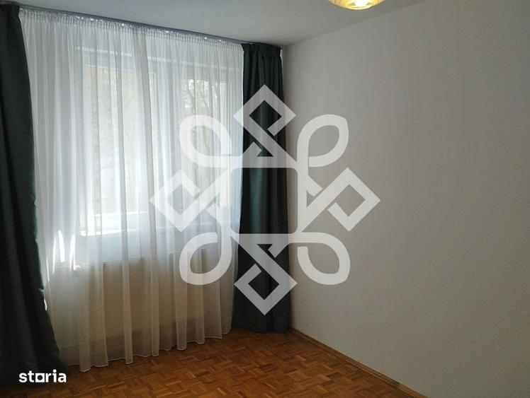 Apartament cu 3 camere semidecomandat în Rogerius