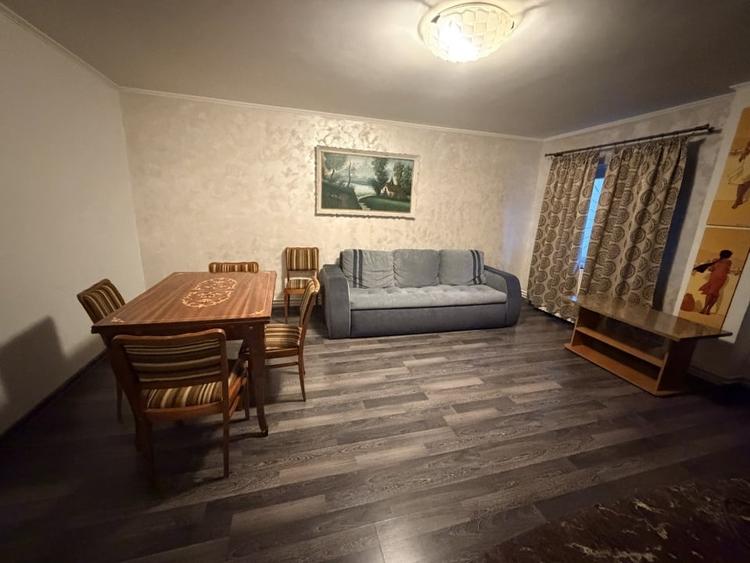 Apartament cu 4 camere decomandat, mobilat în 1 Mai