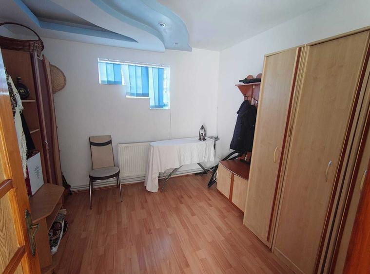 Casă cu 4 camere în Ultracentral