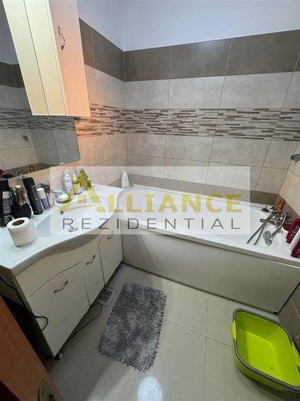 Casă individuală cu 7 camere cu Canalizare în Jilava