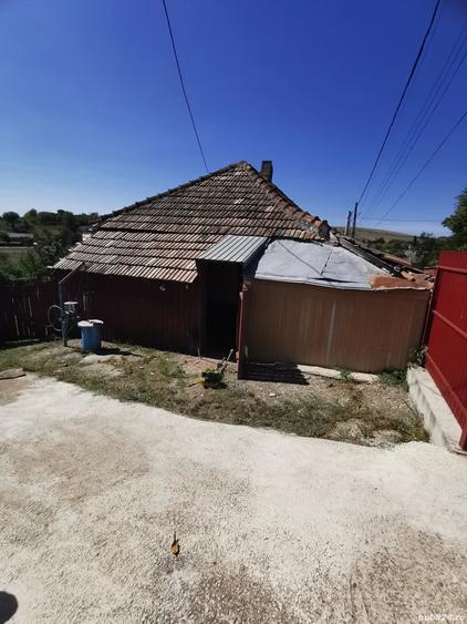 Casă cu 2 camere în Dumești