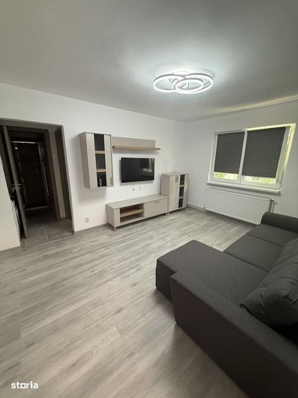 Apartament cu 2 camere semidecomandat în Noua