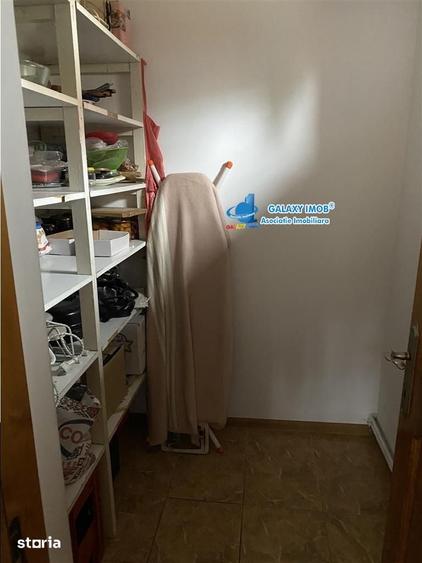 Casă cu 5 camere cu Teren 800 Mp în Republicii