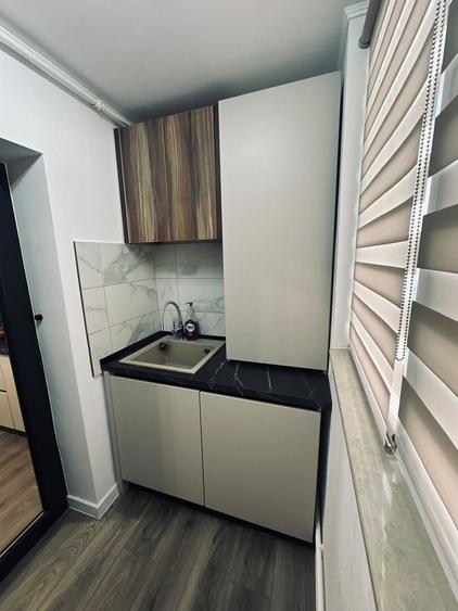 Apartament cu 3 camere decomandat în Sud