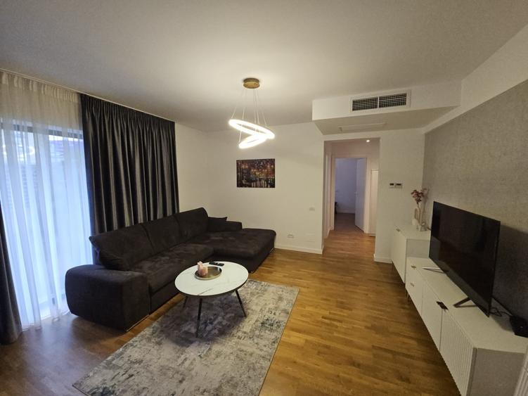 Apartament cu 2 camere decomandat, mobilat în Aviației