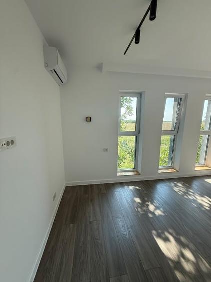 Casă cu 3 camere cu Canalizare în Central