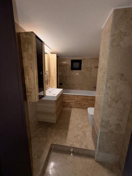 Apartament cu 4 camere decomandat în Crângași
