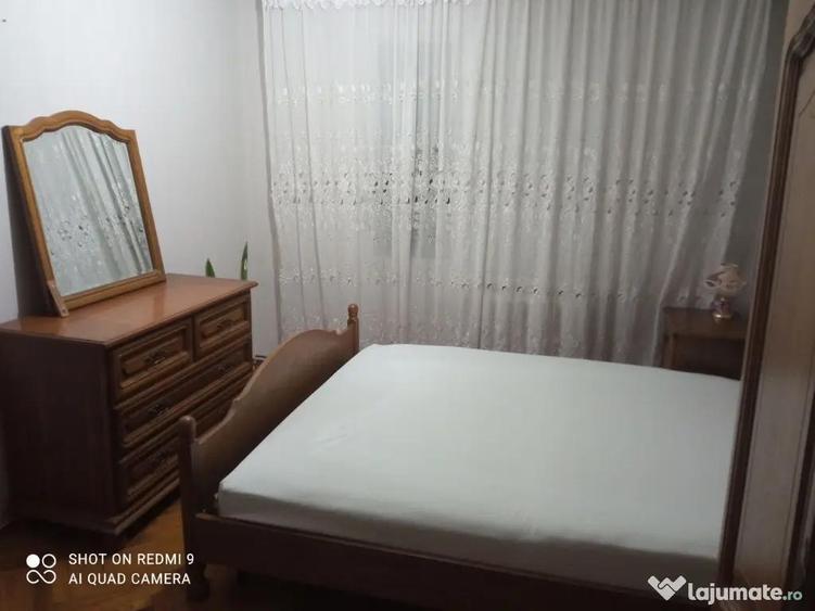 Apartament cu 2 camere decomandat în Parcul Carol