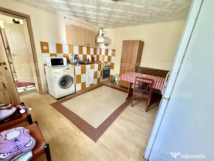 Casă cu 3 camere cu Teren 1127 Mp în Central