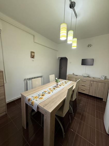 Apartament cu 2 camere decomandat în Lotrului