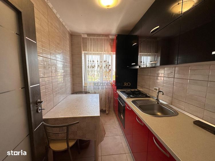 Apartament cu 3 camere, mobilat în Apărătorii Patriei