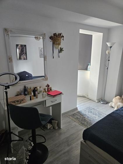 Apartament cu 3 camere în Micro 3
