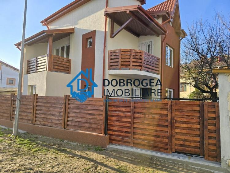 Casă individuală cu 4 camere cu Canalizare în C5