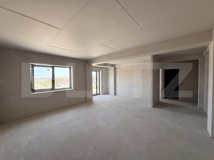 Apartament cu 2 camere decomandat în Est