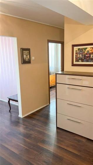 Apartament cu 4 camere decomandat în Dacia