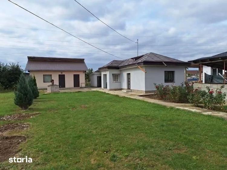 Casă cu 4 camere cu Teren 1070 Mp în Central