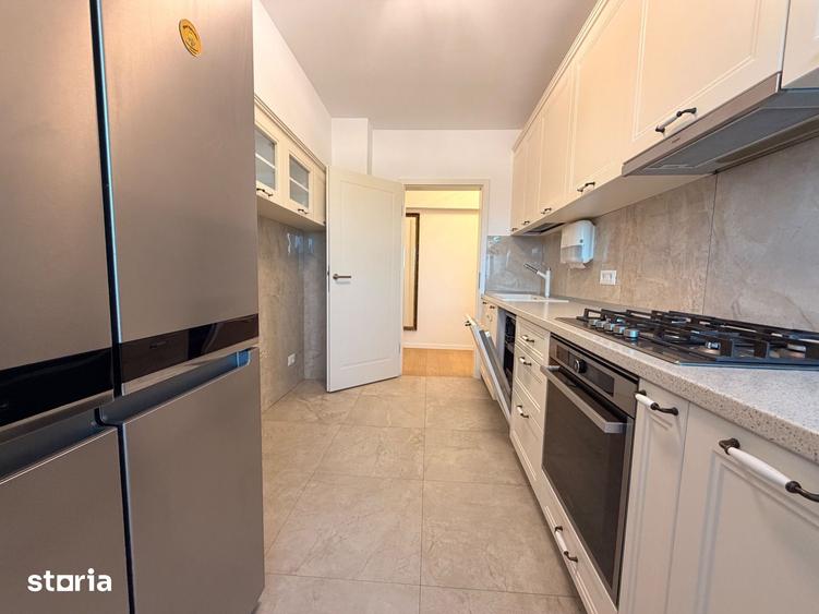 Apartament cu 4 camere în Centrul Civic