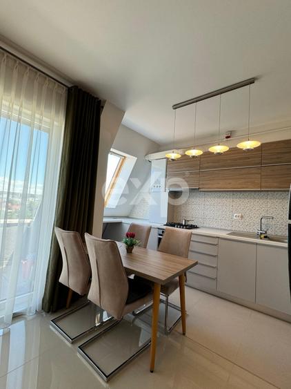 Apartament cu 3 camere semidecomandat în Între Lacuri