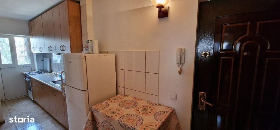 Garsonieră decomandată în Crângași
