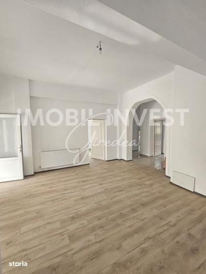 Spațiu comercial, de 118 mp, în Pianu