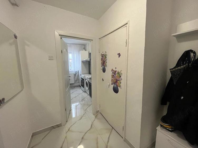 Apartament cu 2 camere semidecomandat în 9 Mai