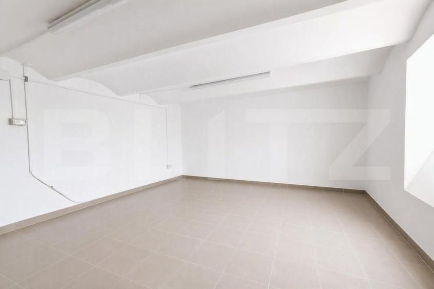 Spațiu comercial, de 145 mp, în Freidorf
