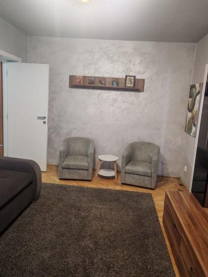 Apartament cu 2 camere semidecomandat în Micro 9