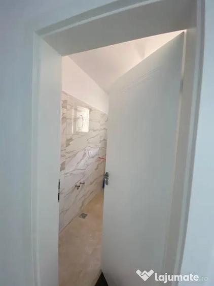 Casă cu 3 camere în Valea Adâncă