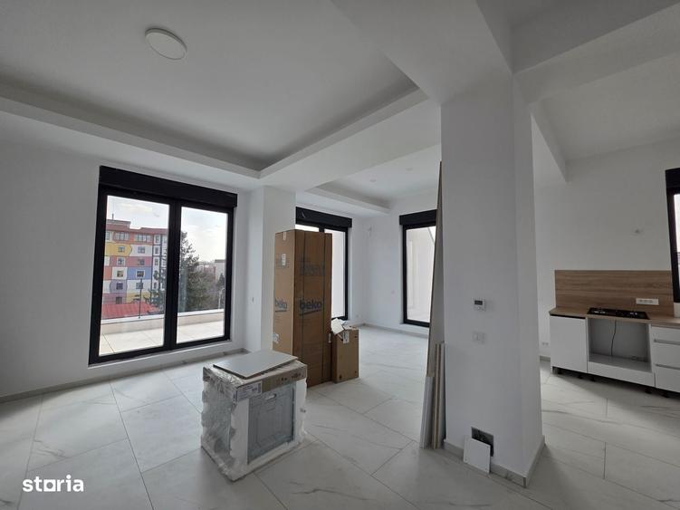 Apartament cu 4 camere în Aviației