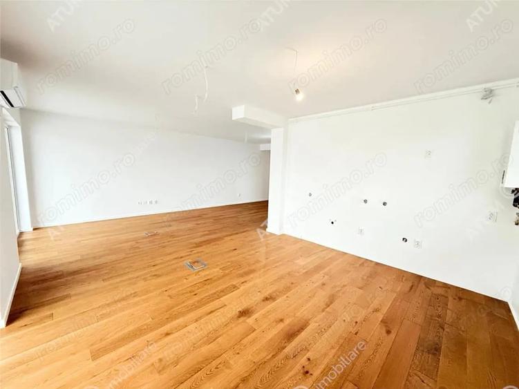 Apartament cu 4 camere în Central
