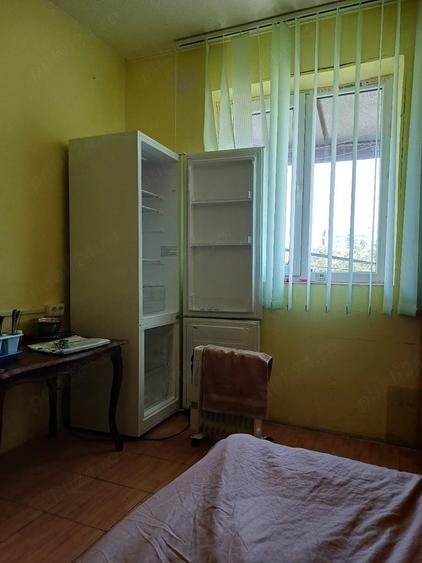 Garsonieră decomandată în Podul de Piatră