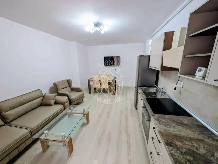 Apartament cu 2 camere semidecomandat, mobilat în Nord