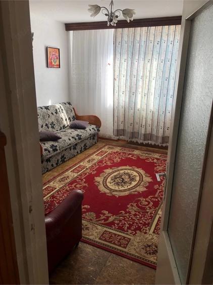 Apartament cu 2 camere semidecomandat în Dărmănești