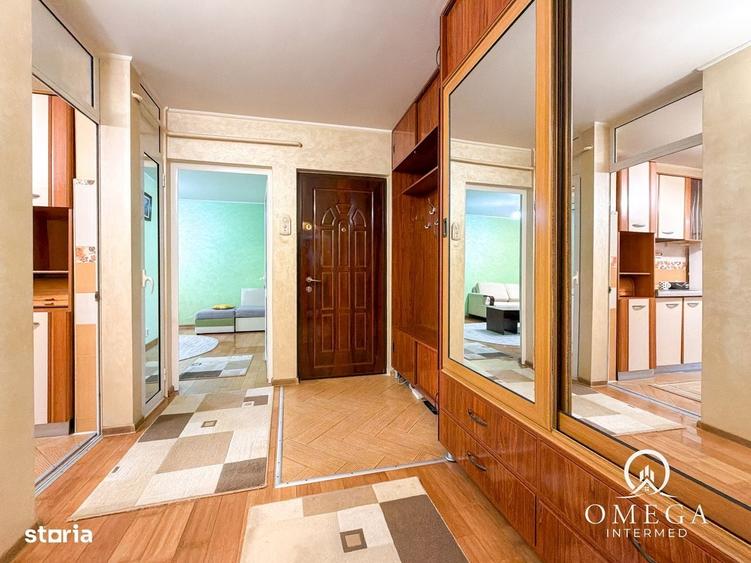 Apartament cu 2 camere decomandat în Nicolina