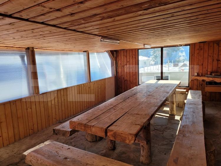 Hotel/Pensiune, de 1,200 mp, în Vatra Dornei
