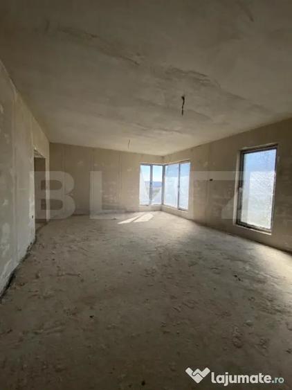 Casă cu 4 camere cu Teren 400 Mp în Central