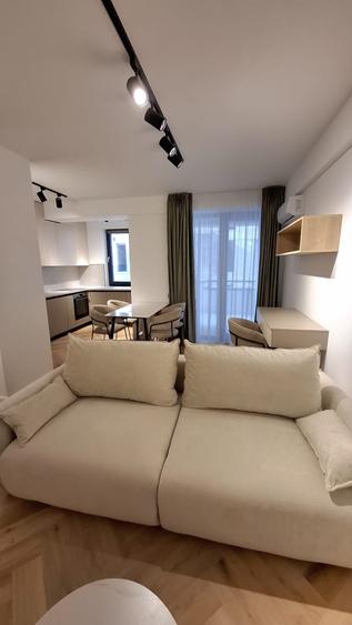 Apartament cu 2 camere decomandat, mobilat în Pipera