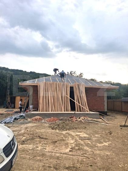 Casă individuală cu 4 camere cu Teren 460 Mp în Pietrăria