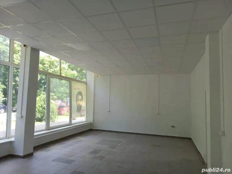 Spațiu comercial, de 265 mp, în Cloșca
