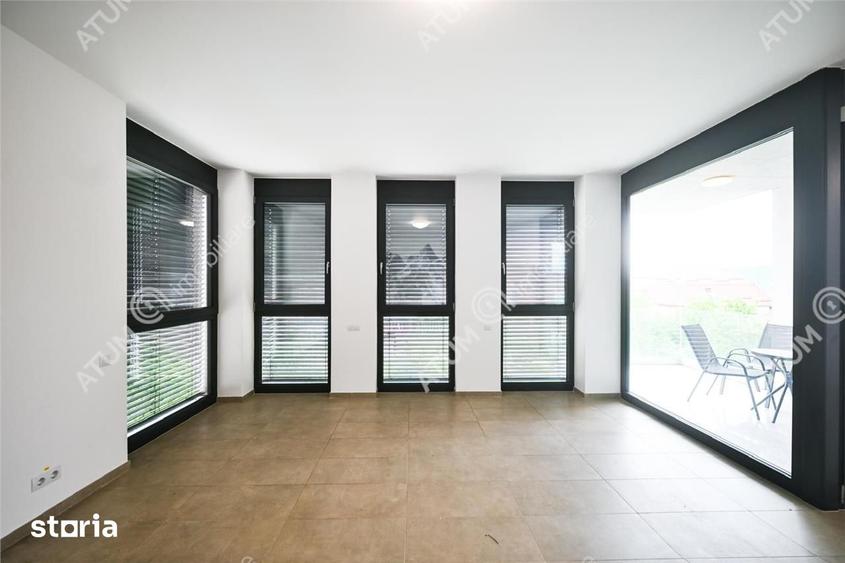 Apartament cu 3 camere decomandat în Valea Aurie