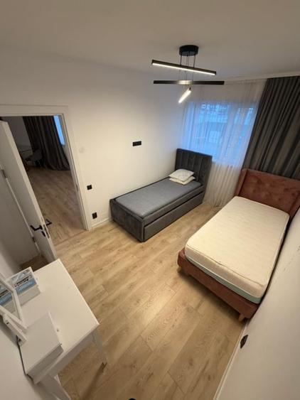 Apartament cu 3 camere semidecomandat, mobilat în Mănăștur