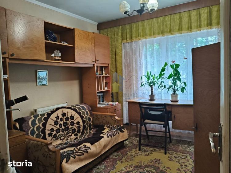 Apartament cu 4 camere în Buzaului