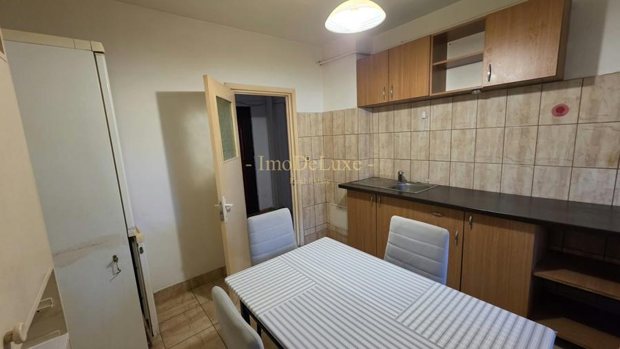 Apartament cu 2 camere decomandat, mobilat în Mărăști