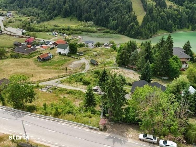 Teren de 1000 mp, în Decebal