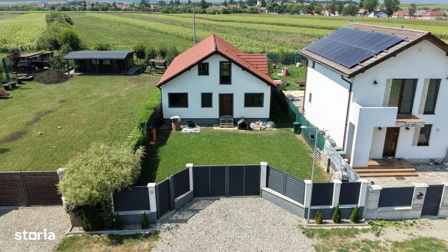 Casa Pe Parter De Vanzare In Halchiu Teren 680 Mp - 1