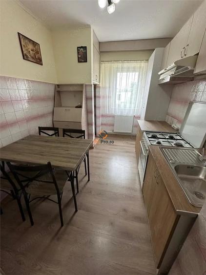 Apartament cu 3 camere decomandat în Olimpia-Stadion