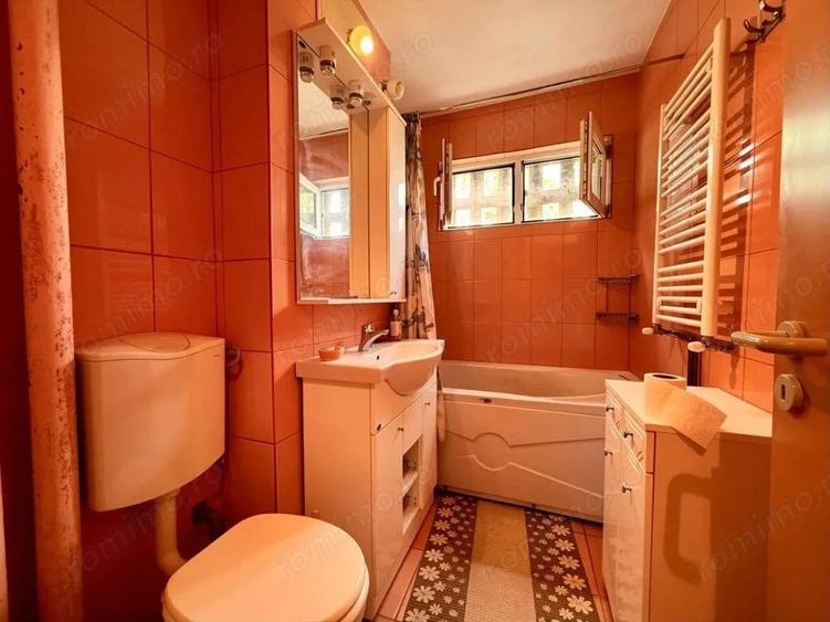 Apartament cu 3 camere semidecomandat în Dacia